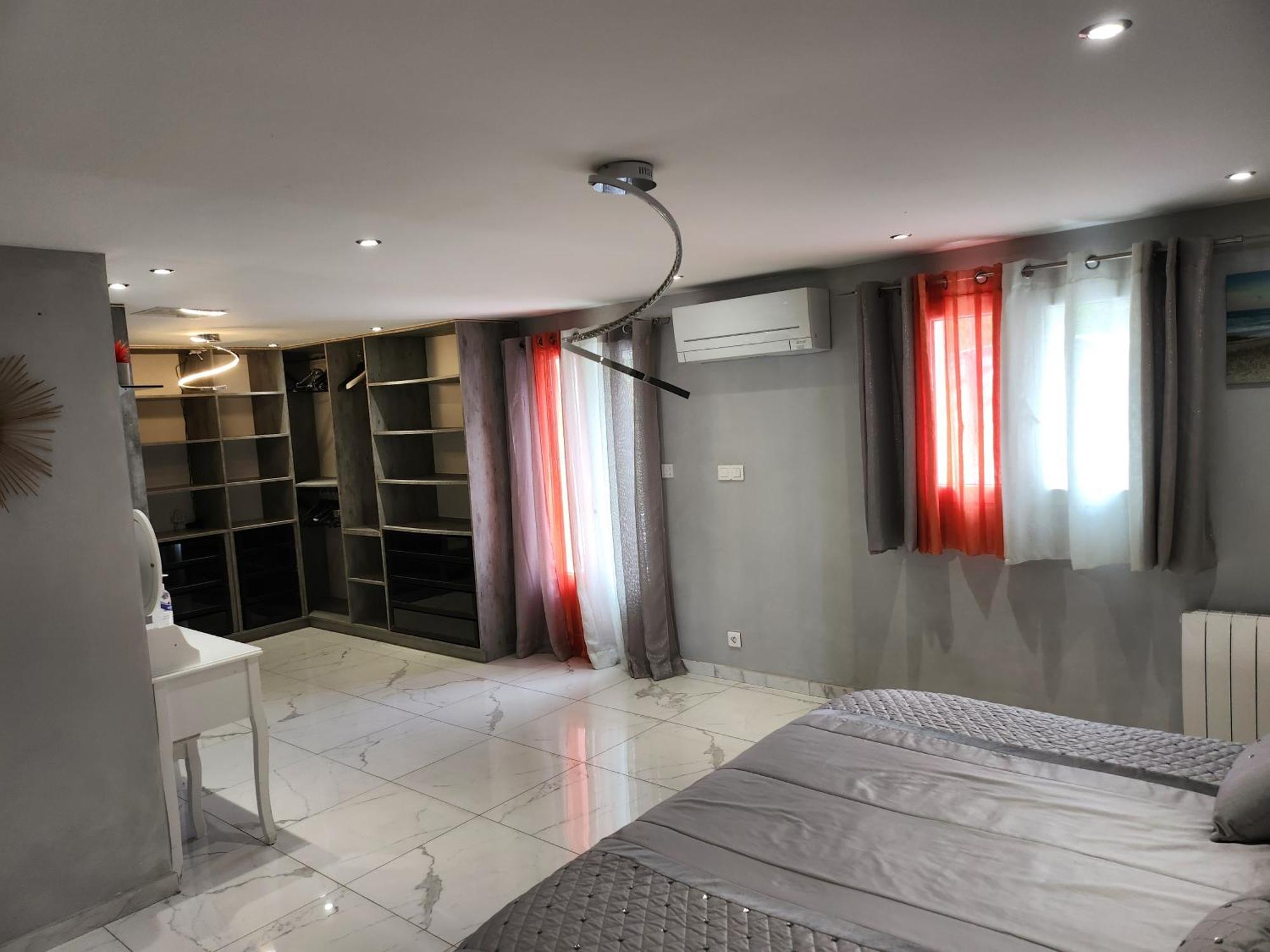 Villa Massenet Sarcelles Extérieur photo
