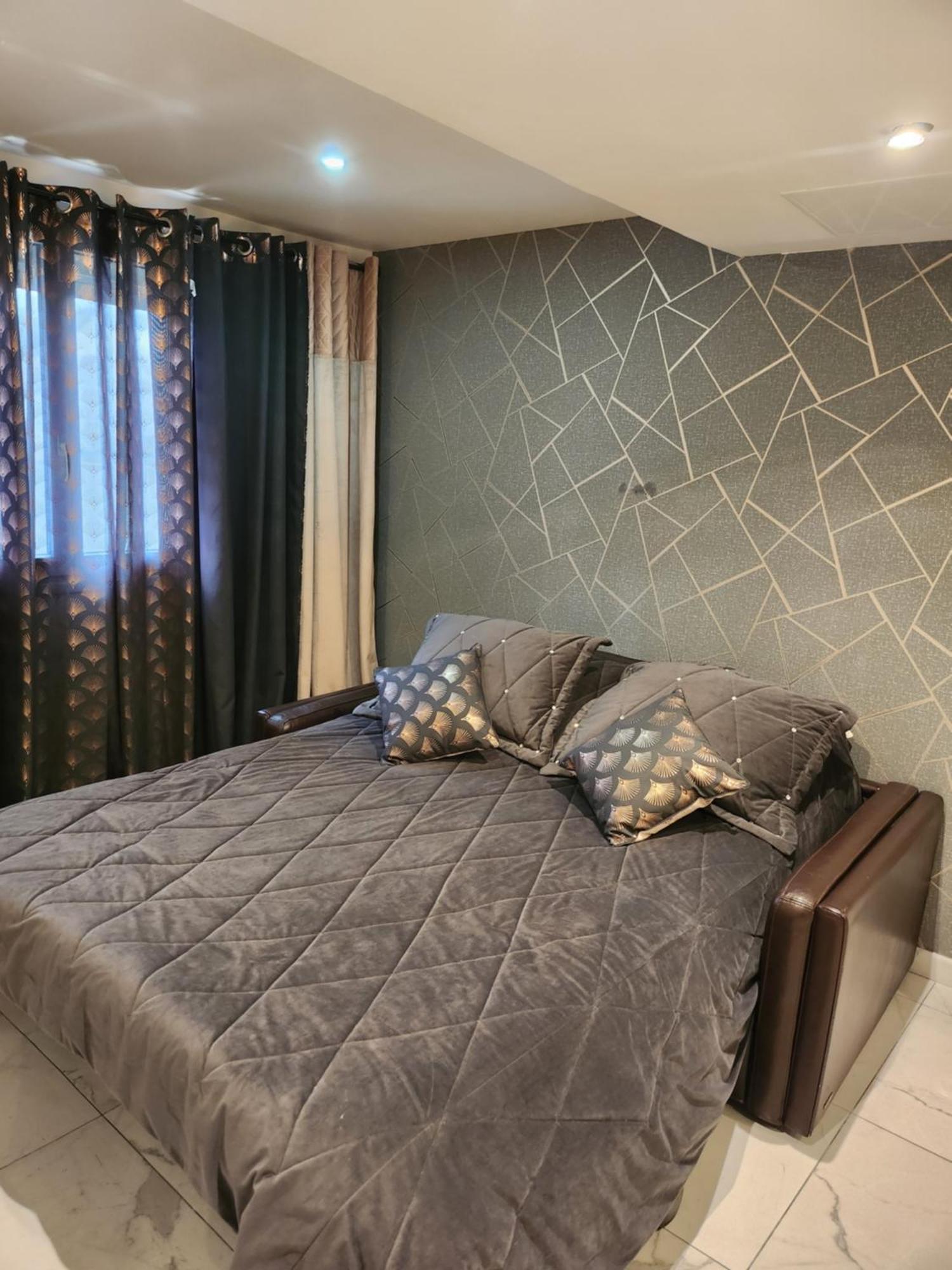 Villa Massenet Sarcelles Extérieur photo
